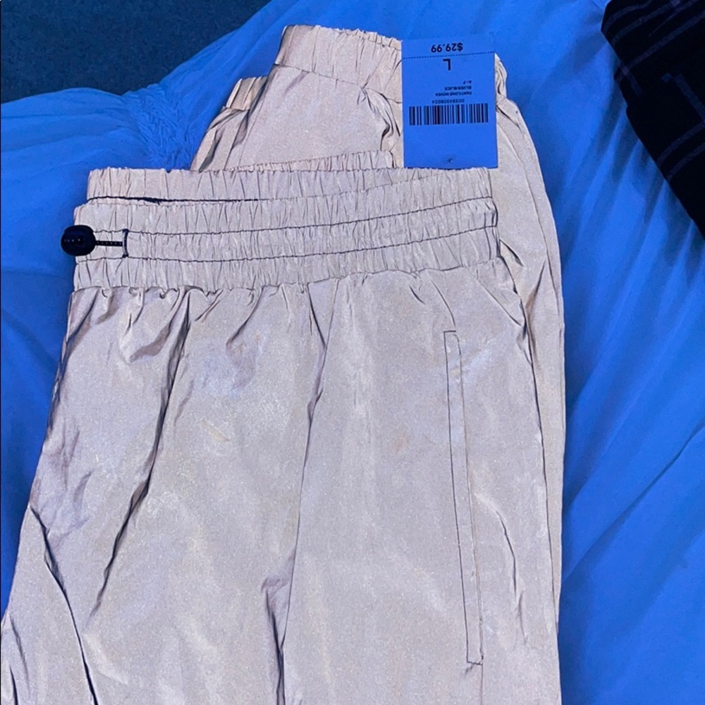 Forever 21 halo graphic cargo pants